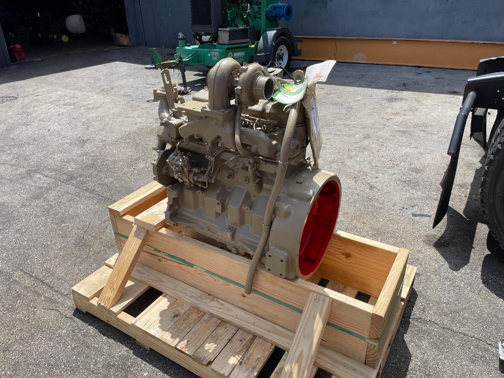 NEW 2009 JOHN DEERE 4039T ENGINE